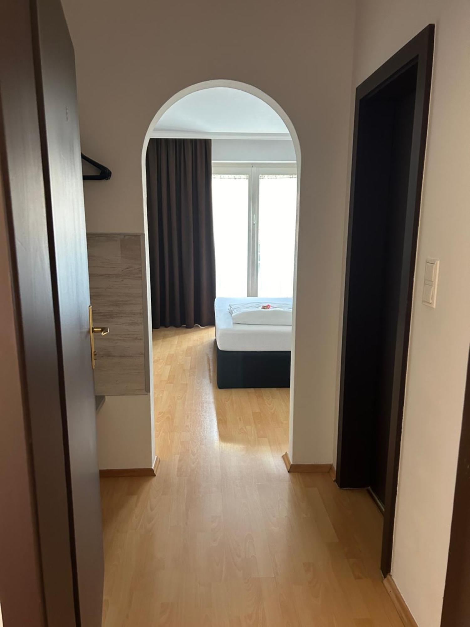 Hotel Berg 제키르헨 암 발레르제 외부 사진